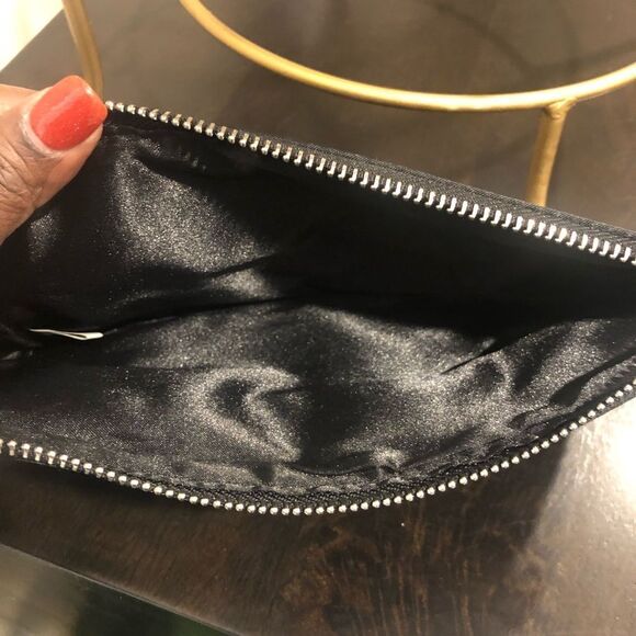 Victoria’s Secret black and silver sequin zipper pouch wristlet - Picture 5 of 9
